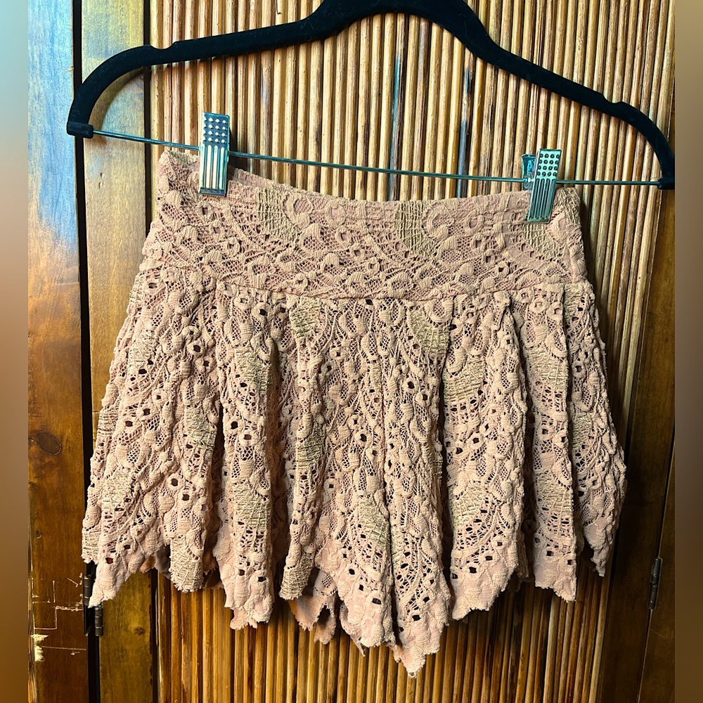 Nightcap Spanish fan lace shirts, peachy color, size 1 (XS)